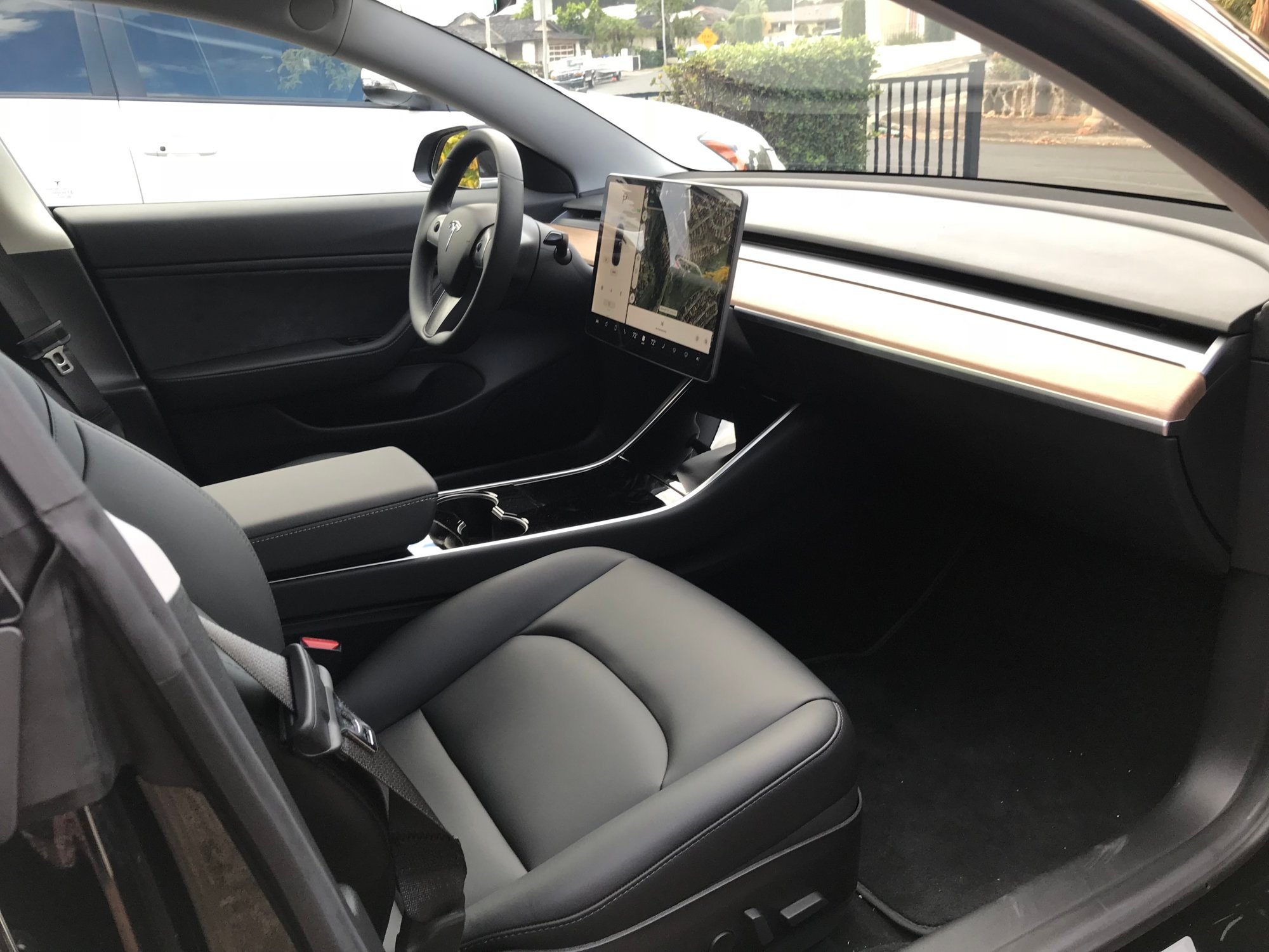 Tesla Model 3 - interior 1.JPG
