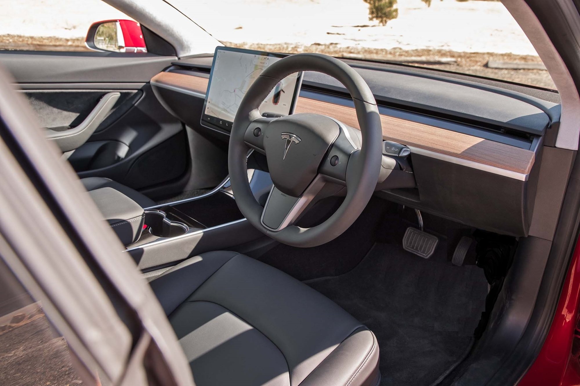 Tesla-Model-3-interior-RHD.jpg
