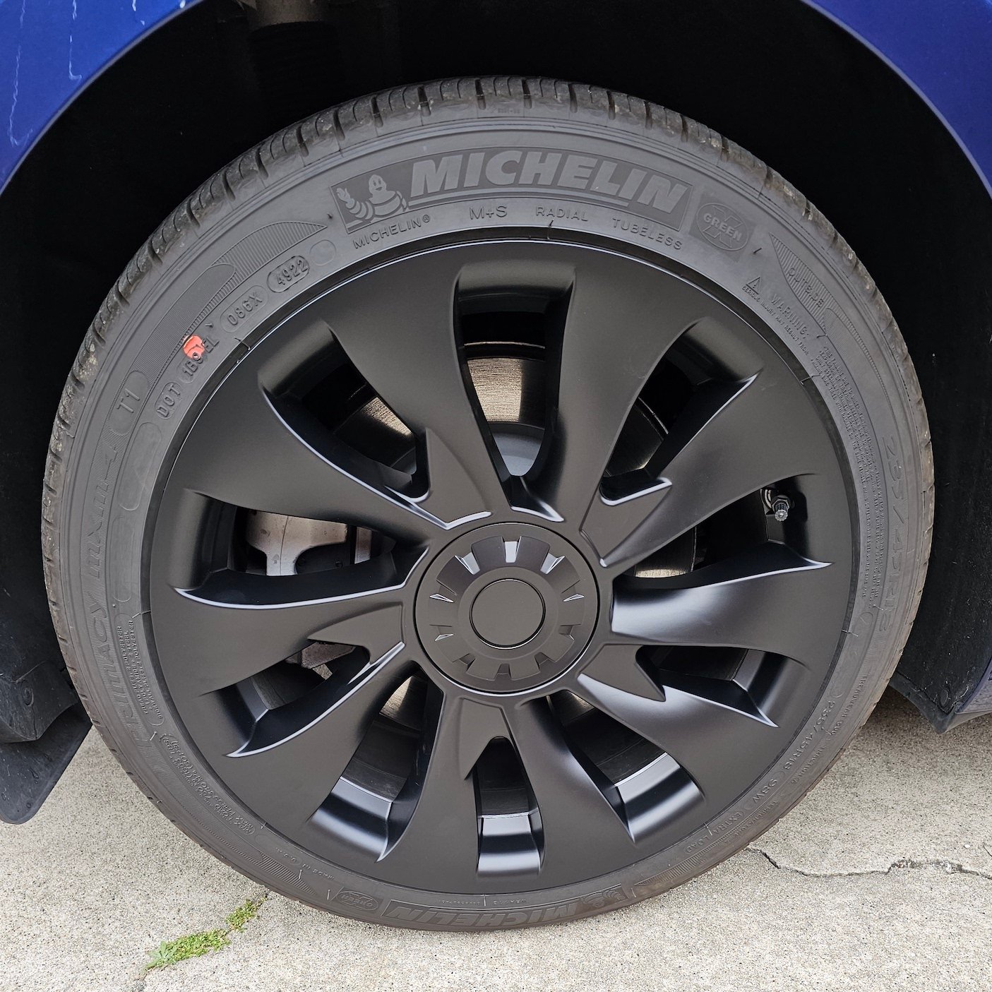 Tesla Model 3 Wheel Cover 04.jpeg