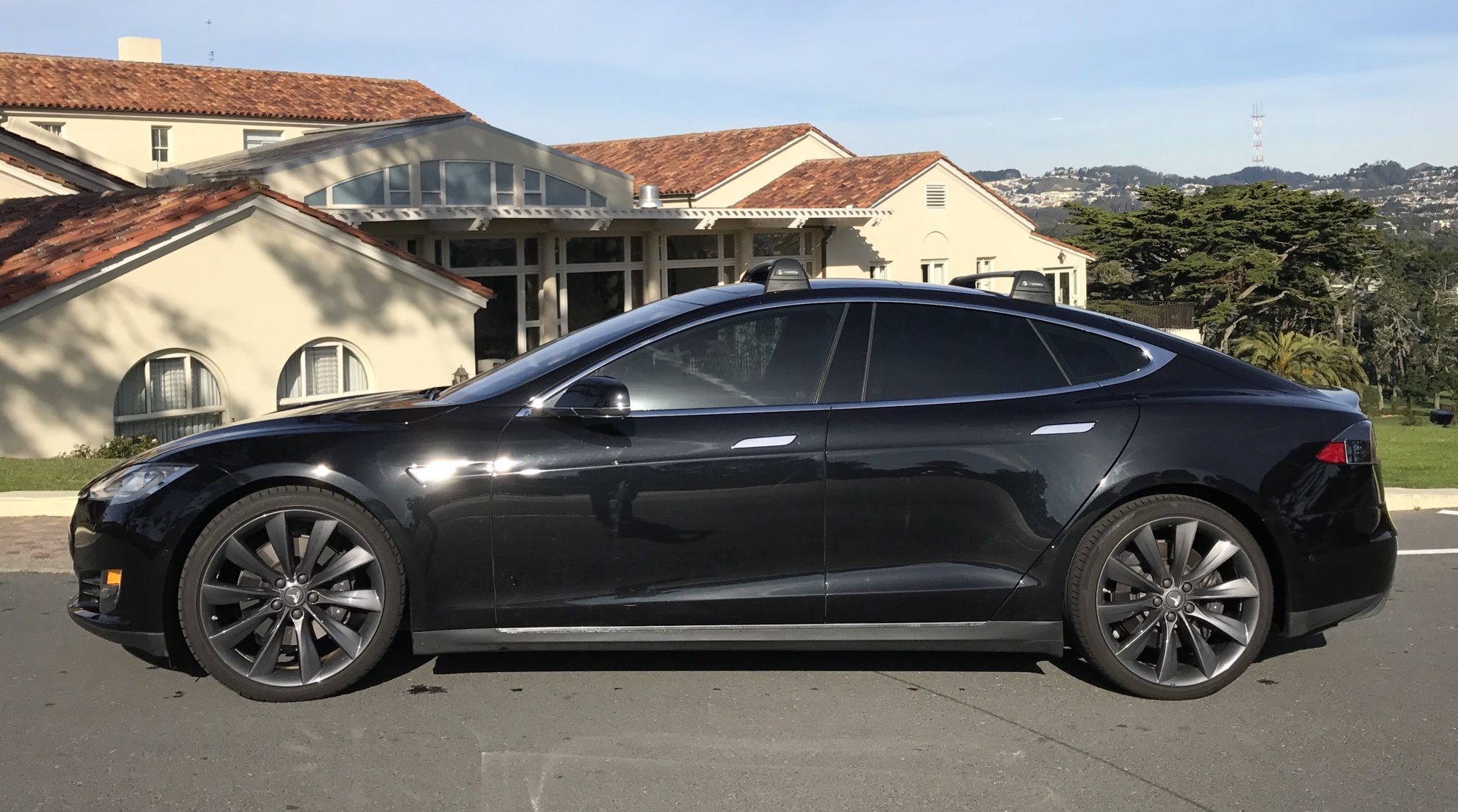 Tesla Model S 2.JPG