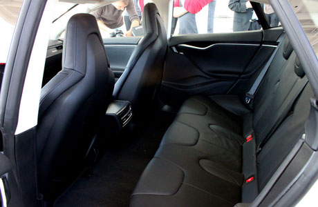 tesla-model-s-beta-embed-rear-seats.jpg
