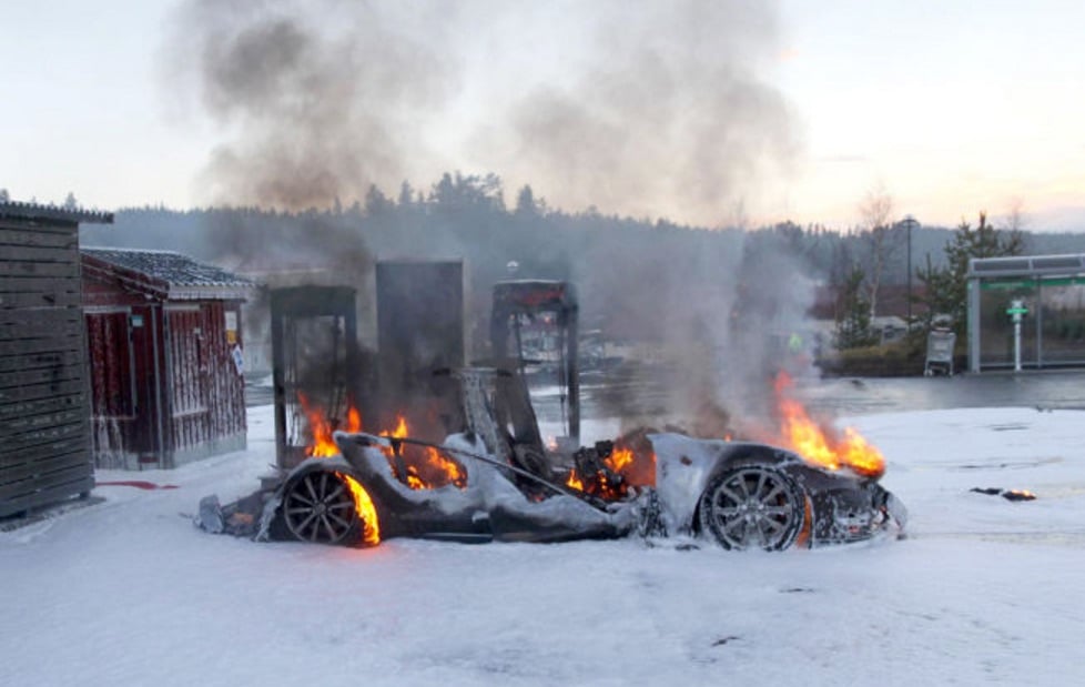 Tesla-Model-S-Fire-Wreckage-Norway.jpg
