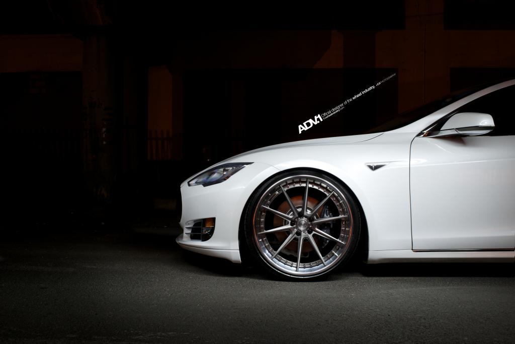 Tesla-Model-S-On-ADV1-Wheels-By-C3Photography-06.jpg