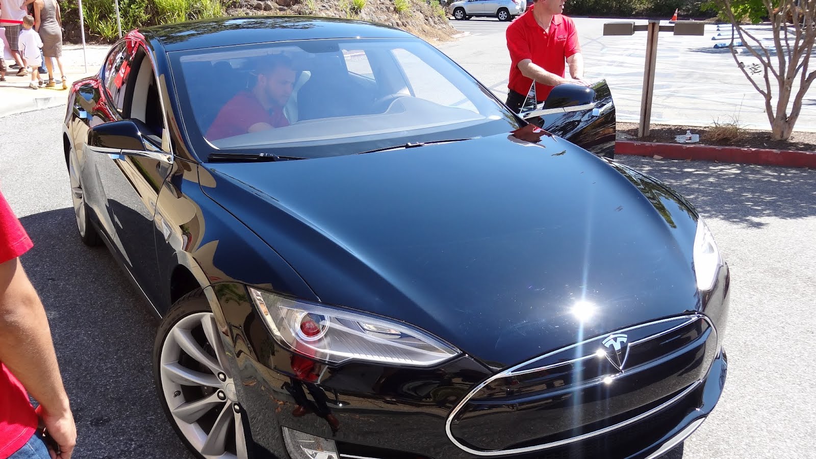 Tesla Model S Test Drive 019.jpg