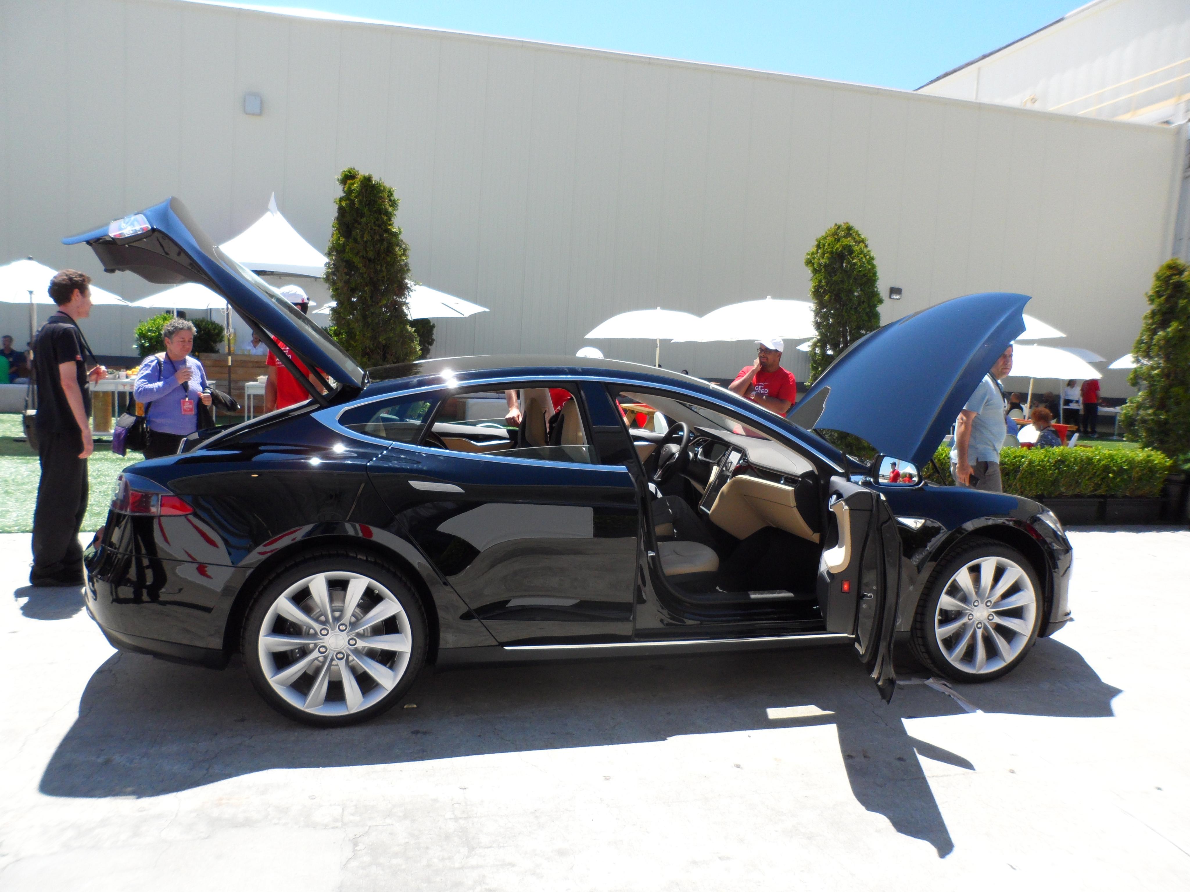 Tesla Model S Test Drive 6-23-12 010.jpg