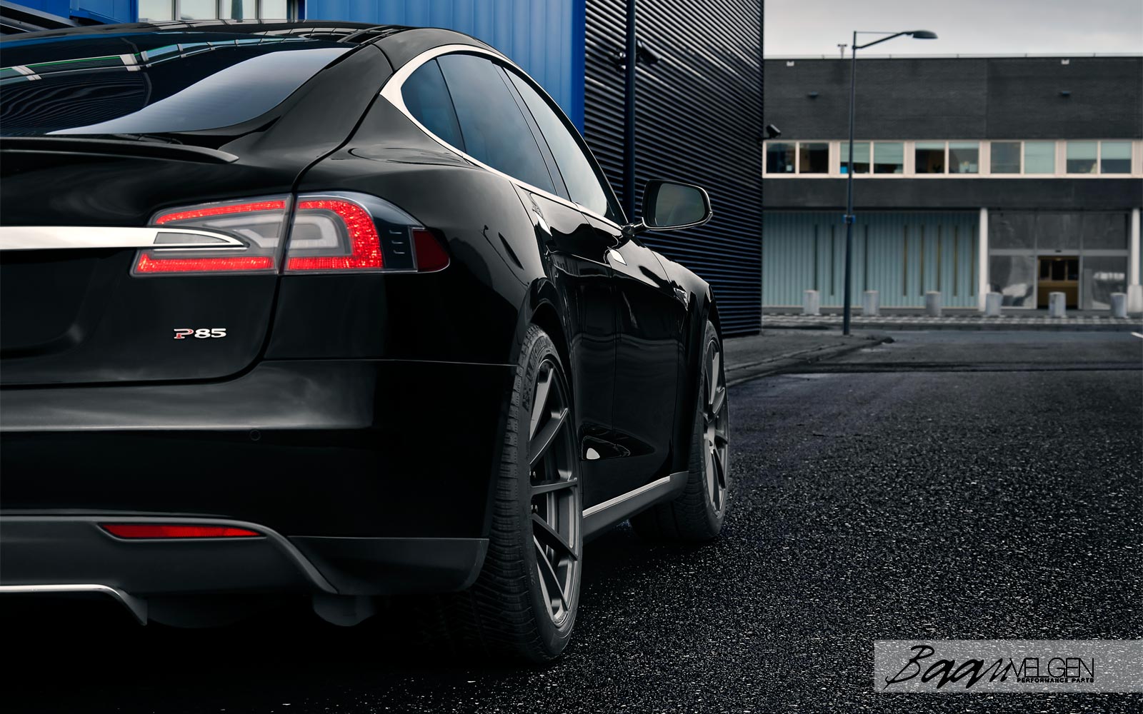 Tesla-Model-S-Vorsteiner-Flow-Forged-V-FF-102-wheels-5.jpg