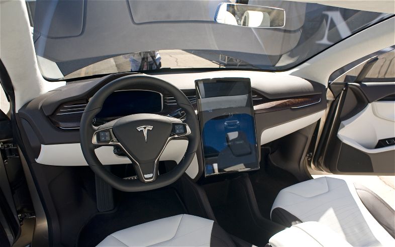 Tesla-Model-X-Interior.jpg