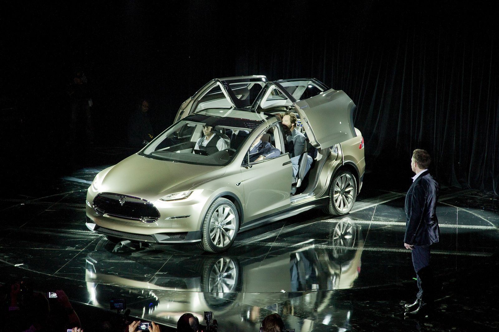 Tesla-Model-X-live-image.jpg