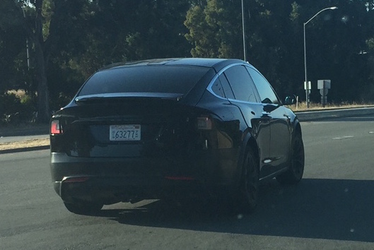 Tesla-Model-X-Palo-Alto-07312015-2.jpg
