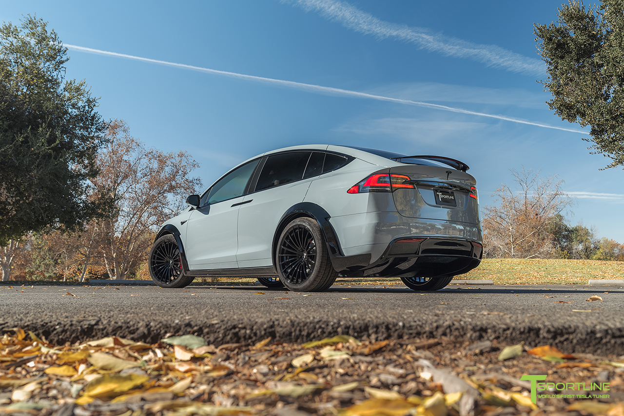 Tesla-Model-X-Performance-T-Largo-16-of-20-carbon-fiber-wide-body-package-Nardo-Gray-6.jpg