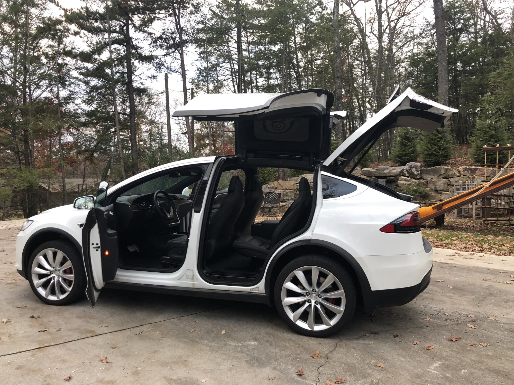 Tesla Model X15.JPG