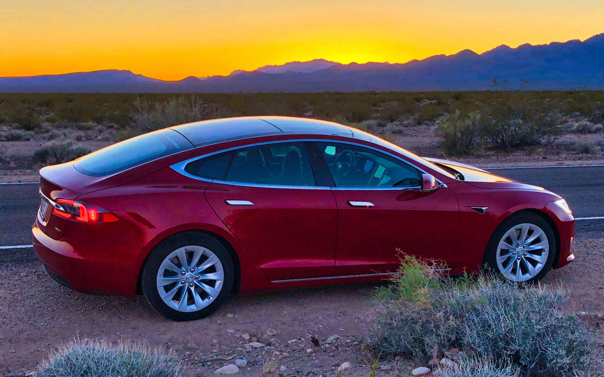 Tesla Mojave Desert.jpeg
