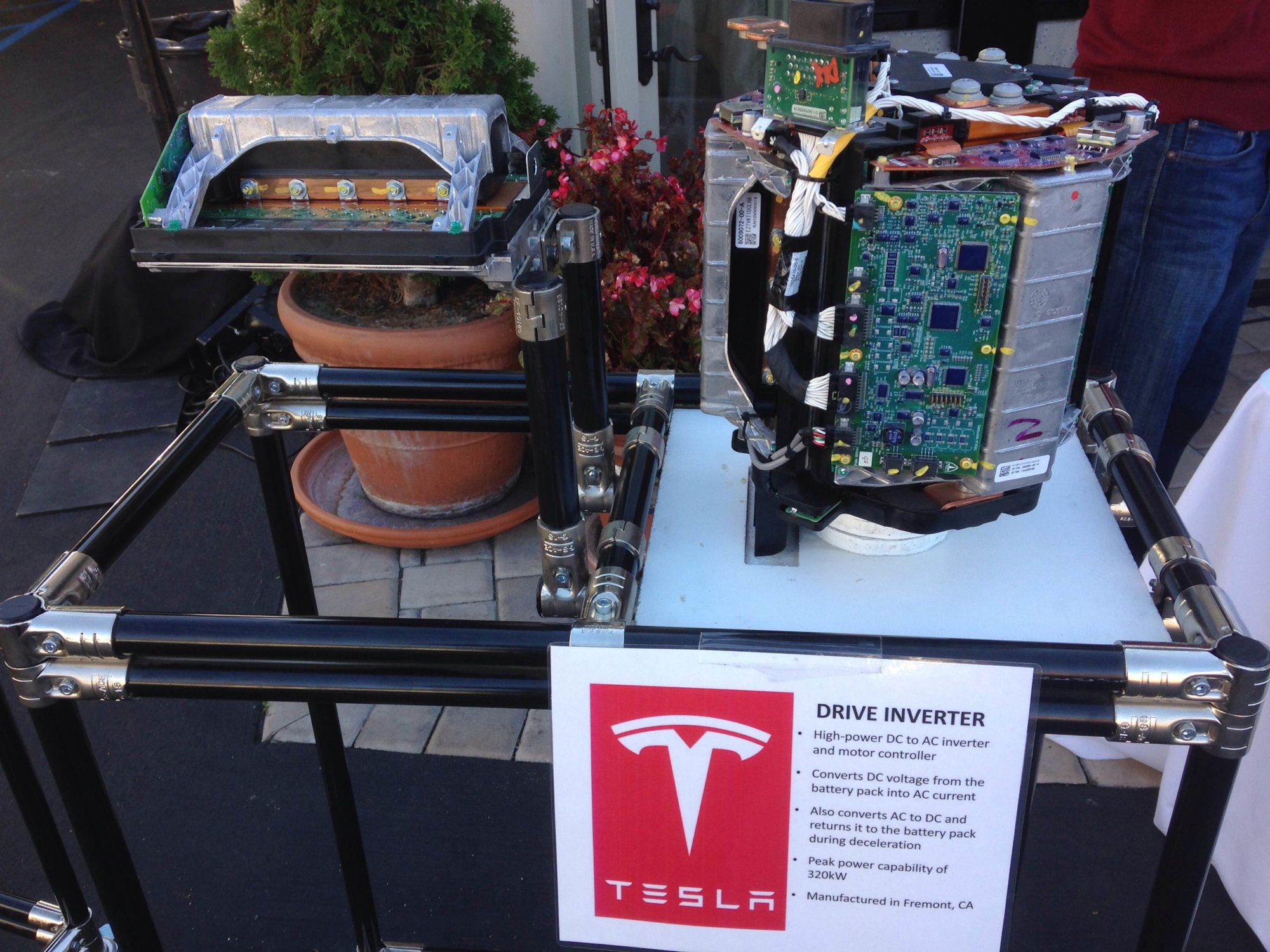 Tesla Monterey Event 4A.jpg