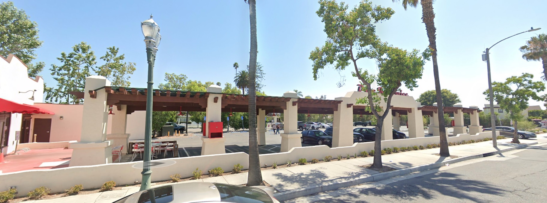 Tesla SC - Ruby's Diner, 1128 W Lincoln Ave, Anaheim, CA 92805 north entrance  b.jpg