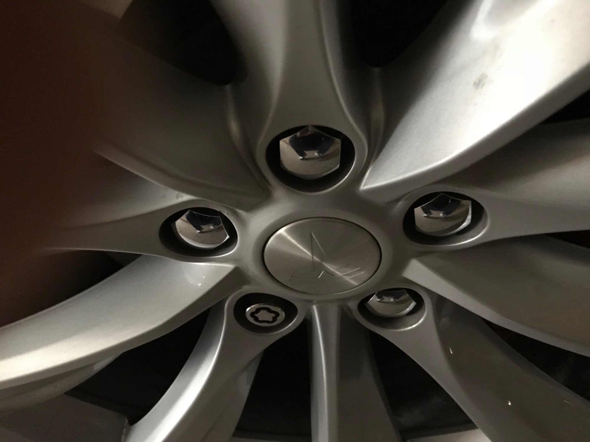 Tesla Wheel 9.jpg