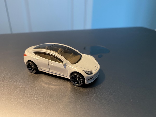 TeslaCar.jpg