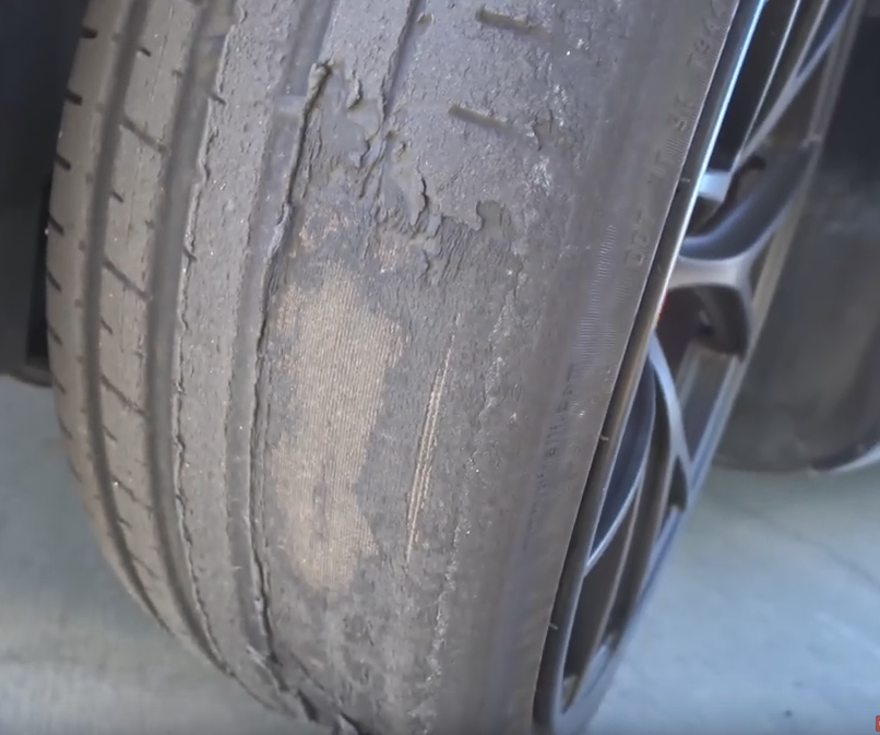 Track Mode Front Left Tire Wear.png