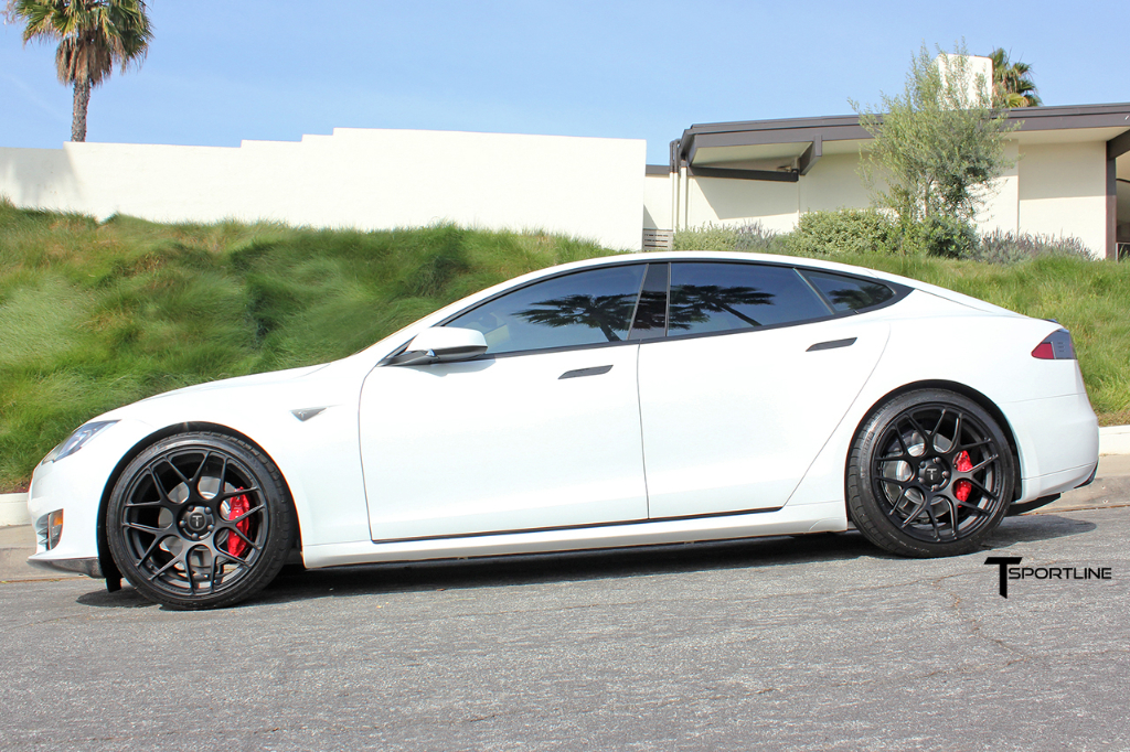 Tsportline-Black-and-White-Tesla-Edition-9.jpg