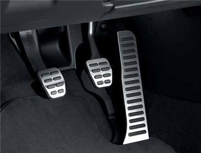VW_GTI_MK5_Pedals.jpg