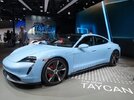 2020-Porsche-Taycan-4S_2-1.jpg
