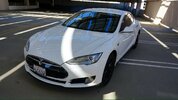 2015_Tesla_Model_S_j9i68.jpeg