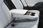 2023-tesla-model-s-rear-armrest-carbuzz-1074847-900x600.jpg