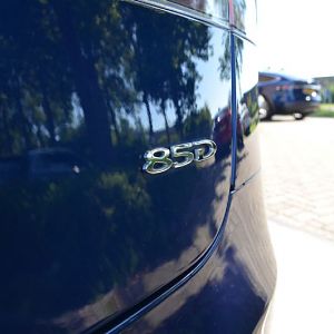 Model S 85D 4