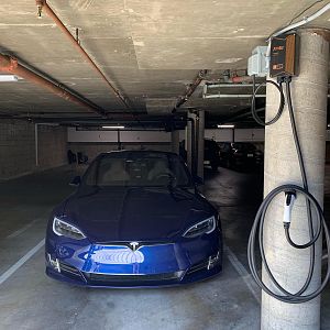 Bluhaus EV charger