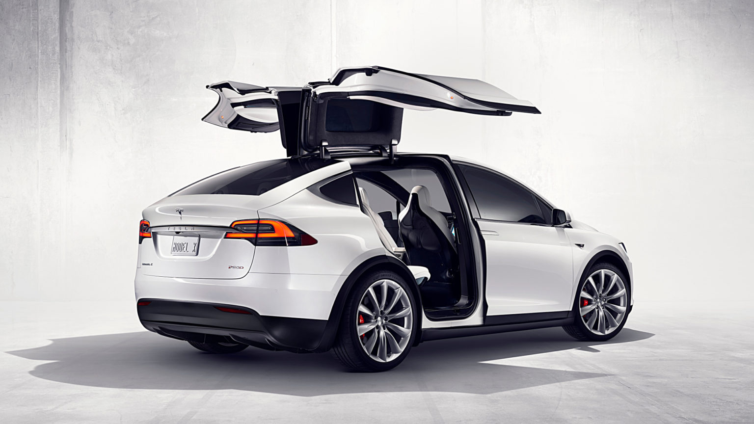 Электрокар Tesla model x