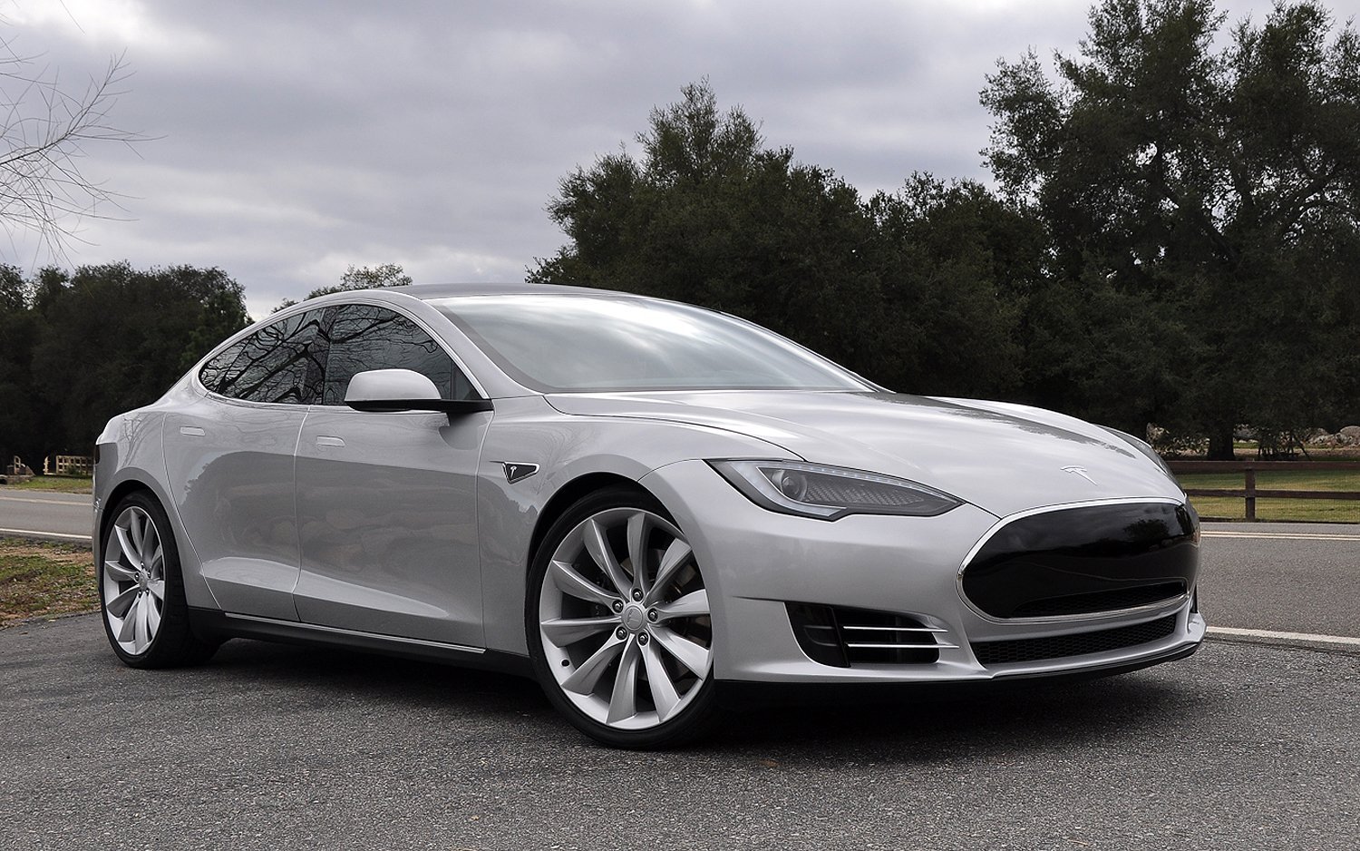 verhoging verdund verbannen Remembering Tesla's Original Budget Car - the Model S 40 kWh - Tesla Motors  Club